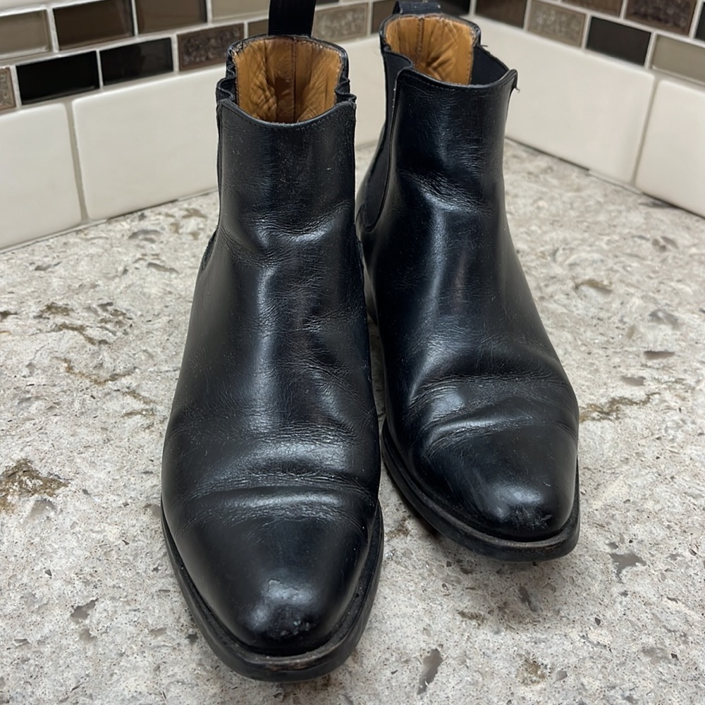 Quero Handmade slip on ankle booties